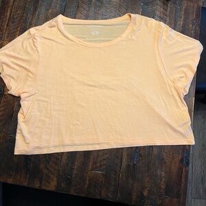 American Eagle Outfitters Peach Short Sleeve Tee